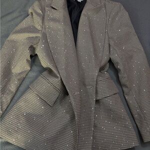 Sophisticated Brown Blazer with Textured Fabric